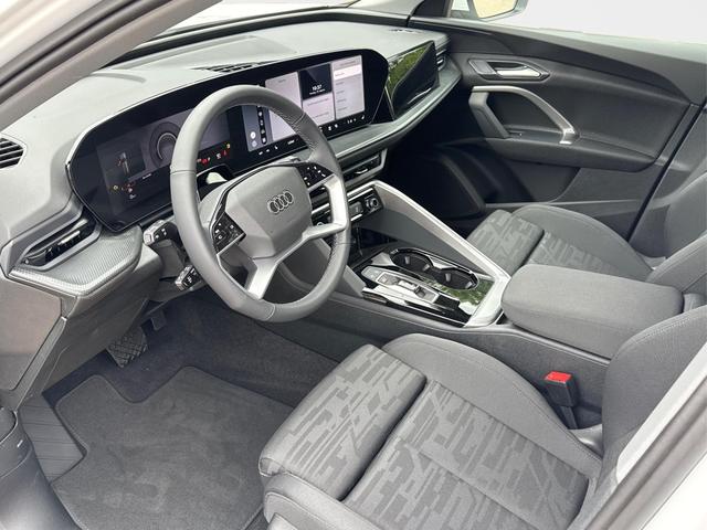 Audi / Q5 / Wei&szlig; / / / QUATTRO+NAVI+KAMERA+AHK+SHZ+PDC+ACC