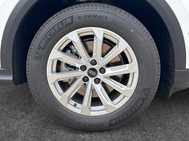 Audi / Q5 / Wei&szlig; / / / QUATTRO+NAVI+KAMERA+AHK+SHZ+PDC+ACC