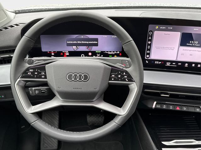 Audi / Q3 / Grau / / / KAMERA+NAVI+PDC+EL.HECKKL.+LED+17LM