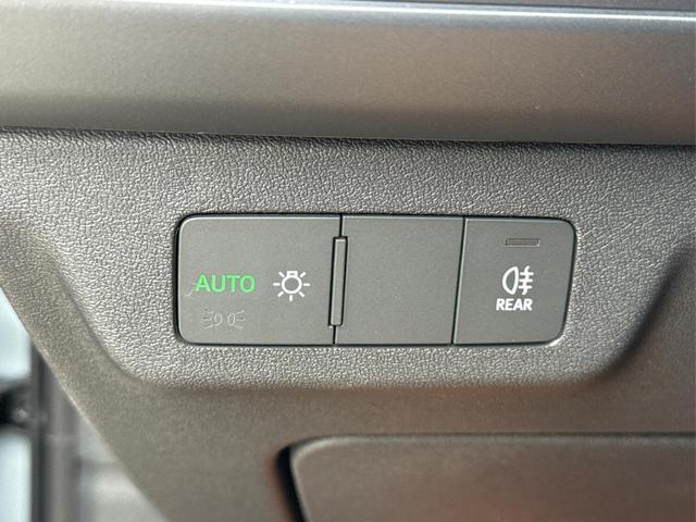Audi / Q3 / Grau / / / KAMERA+NAVI+PDC+EL.HECKKL.+LED+17LM