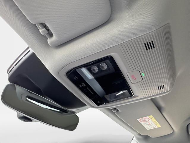 Audi / Q3 / Grau / / / KAMERA+NAVI+PDC+EL.HECKKL.+LED+17LM