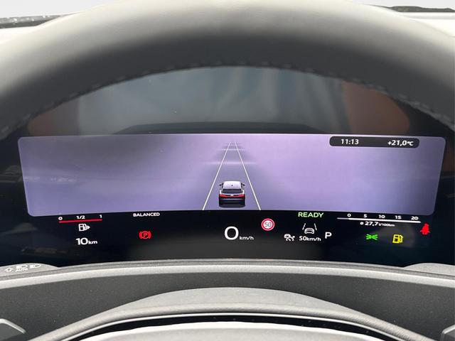 Audi / Q3 / Grau / / / KAMERA+NAVI+PDC+EL.HECKKL.+LED+17LM