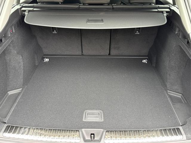 Audi / Q5 / Wei&szlig; / / / QUATTRO+AHK+NAVI+KAMERA+SHZ+PDC+ACC