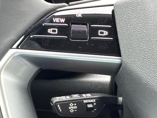 Audi / Q5 / Wei&szlig; / / / QUATTRO+AHK+NAVI+KAMERA+SHZ+PDC+ACC