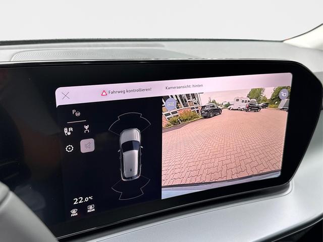Audi / Q3 / Grau / / / KAMERA+NAVI+PDC+EL.HECKKL.+LED+17LM