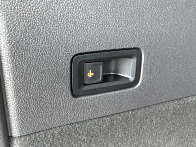 Volkswagen / T7 Multivan / / / / LANG 4x4+7-SITZER+MATRIX+AHK+KAMERA+SHZ+17 ALU, Beispielbilder, ggf. teilweise mit Sonderausstattung