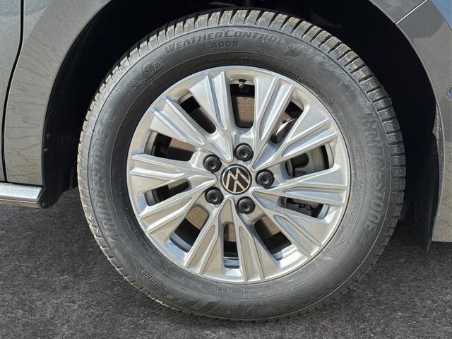 Volkswagen / T7 Multivan / / / / KURZ 4x4+7-SITZER+MATRIX+AHK+KAMERA+SHZ+17 ALU, Beispielbilder, ggf. teilweise mit Sonderausstattung