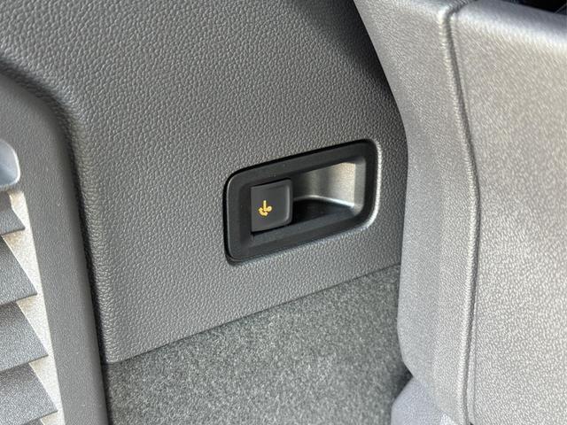 Volkswagen / T7 Multivan / / / / KURZ 4x4+7-SITZER+MATRIX+AHK+KAMERA+SHZ+17 ALU, Beispielbilder, ggf. teilweise mit Sonderausstattung