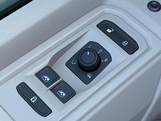 Volkswagen / T7 Multivan / / / / KURZ 4x4+7-SITZER+MATRIX+AHK+KAMERA+SHZ+17 ALU, Beispielbilder, ggf. teilweise mit Sonderausstattung
