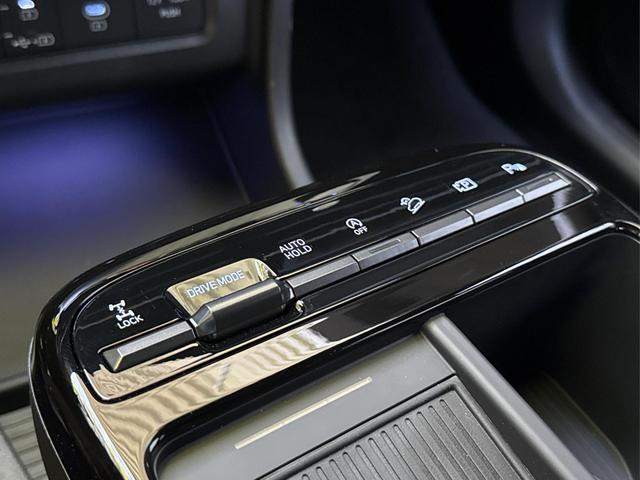 Hyundai / TUCSON / Grau / / / 4WD+NAVI+KAMERA+SHZ+LED+19''ALU+PDC, Beispielbilder, ggf. teilweise mit Sonderausstattung