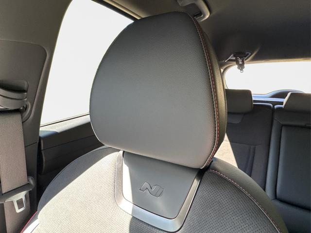 Hyundai / TUCSON / Grau / / / 4WD+NAVI+KAMERA+SHZ+LED+19''ALU+PDC, Beispielbilder, ggf. teilweise mit Sonderausstattung