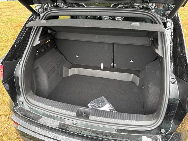 Renault / Austral / Schwarz / / / EL.HECKKL+LED+KAMERA+PDC+19LM, Beispielbilder, ggf. teilweise mit Sonderausstattung