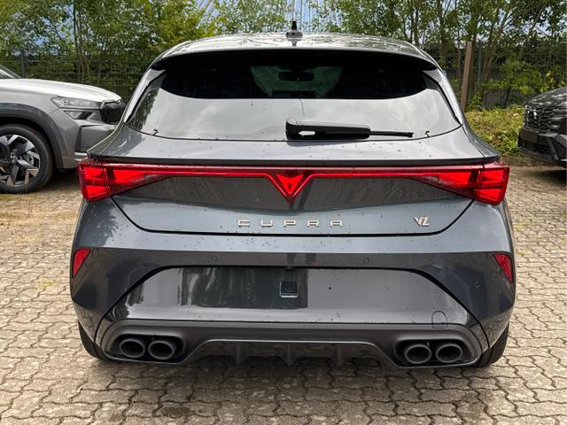 Cupra / Leon / Grau / / / NAVI+KAMERA+KESSY+MEMORY+SHZ+ACC+PDC+LED+19 ALU, Beispielbilder, ggf. teilweise mit Sonderausstattung
