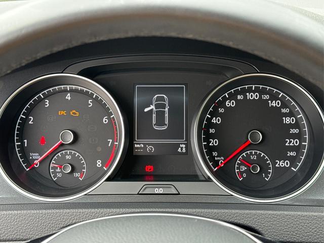 Volkswagen / Golf / Schwarz / / / PDC+TEMPOMAT+CLIMATRONIC