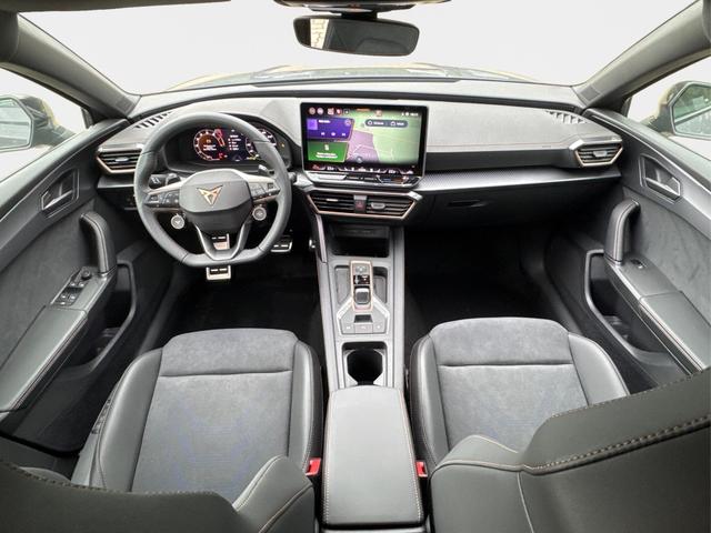 Cupra / Leon / Grau / / / NAVI+KAMERA+KESSY+MEMORY+SHZ+ACC+PDC+LED+19 ALU, Beispielbilder, ggf. teilweise mit Sonderausstattung