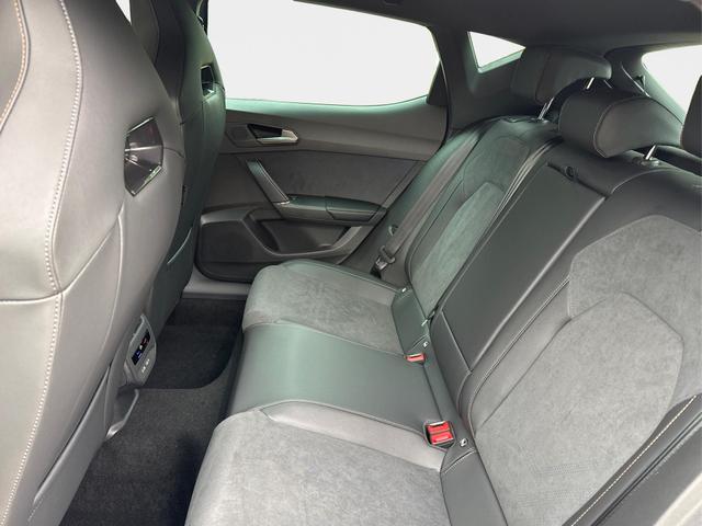Cupra / Leon / Grau / / / NAVI+KAMERA+KESSY+MEMORY+SHZ+ACC+PDC+LED+19 ALU, Beispielbilder, ggf. teilweise mit Sonderausstattung