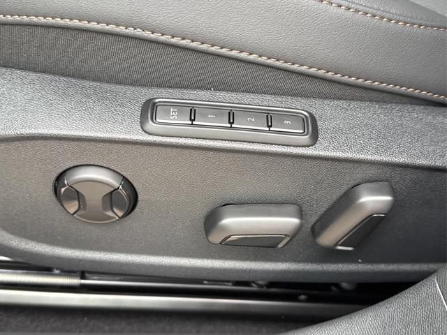 Cupra / Leon / Grau / / / NAVI+KAMERA+KESSY+MEMORY+SHZ+ACC+PDC+LED+19 ALU, Beispielbilder, ggf. teilweise mit Sonderausstattung