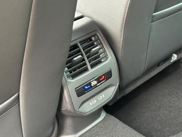 Cupra / Leon / Grau / / / NAVI+KAMERA+KESSY+MEMORY+SHZ+ACC+PDC+LED+19 ALU, Beispielbilder, ggf. teilweise mit Sonderausstattung