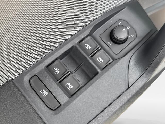 Seat / Arona / / / / KAMERA+PDC+LED+18 ALU+ACC, Bild dient zur Illustration und zeigt aufpreispflichtige Sonderausstattung. "Die Herstellergarantie beginnt bei EU-Fahrzeugen bereits bei Auslieferung vom ausl&auml;ndischen Lieferanten und kann um mehr als 14 Tage verk&uuml;rzt sein.