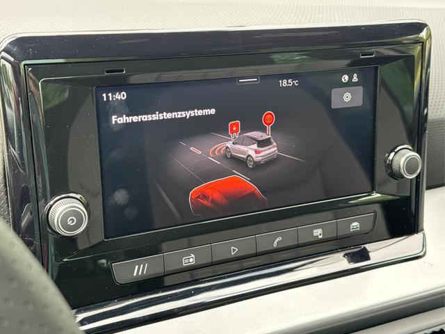 Seat / Arona / / / / KAMERA+PDC+LED+18 ALU+ACC, Bild dient zur Illustration und zeigt aufpreispflichtige Sonderausstattung. "Die Herstellergarantie beginnt bei EU-Fahrzeugen bereits bei Auslieferung vom ausl&auml;ndischen Lieferanten und kann um mehr als 14 Tage verk&uuml;rzt sein.