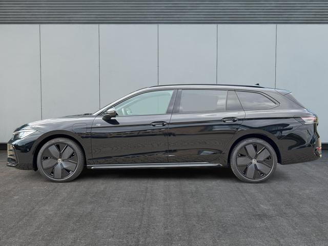 Volkswagen / Passat Variant / / / / LEDER+PANO+AHK+MATRIX+eHK+360 KAM+NAVI+HUD, Alle Fotos k&ouml;nnen Beispielbilder sein und aufpreispflichtige Extras enthalten, die genaue Ausstattung entnehmen Sie bitte dem Beschreibungstext. 