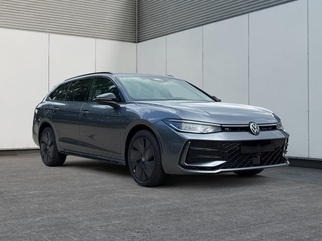 Volkswagen / Passat Variant / / / / LEDER+PANO+AHK+MATRIX+eHK+360 KAM+NAVI+HUD, Beispielbilder, ggf. teilweise mit Sonderausstattung