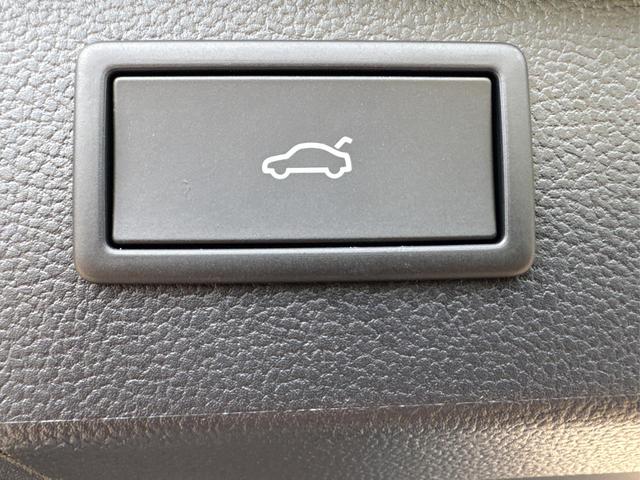 Volkswagen / Passat Variant / / / / LEDER+PANO+AHK+MATRIX+eHK+360 KAM+NAVI+HUD, Beispielbilder, ggf. teilweise mit Sonderausstattung