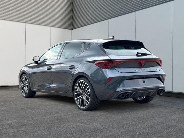 Cupra / Leon / Grau / / / NAVI+KAMERA+KESSY+MEMORY+SHZ+ACC+PDC+LED+19 ALU, Beispielbilder, ggf. teilweise mit Sonderausstattung