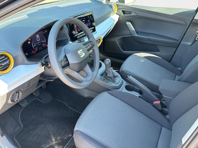 Seat / Ibiza / Grau / / / SHZ+FULL LINK+KLIMA+PDC+LED+15 ALU+TEMPOMAT