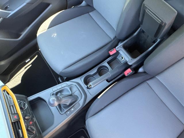 Seat / Ibiza / Grau / / / SHZ+FULL LINK+KLIMA+PDC+LED+15 ALU+TEMPOMAT