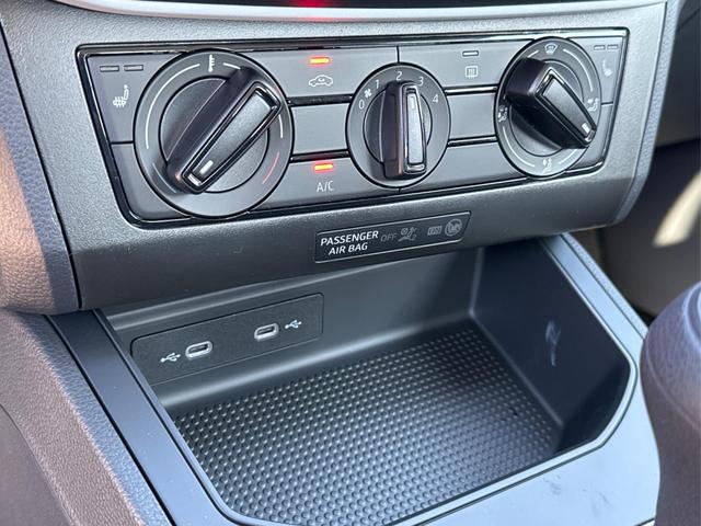 Seat / Ibiza / Grau / / / SHZ+FULL LINK+KLIMA+PDC+LED+15 ALU+TEMPOMAT