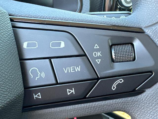 Seat / Ibiza / Grau / / / SHZ+FULL LINK+KLIMA+PDC+LED+15 ALU+TEMPOMAT