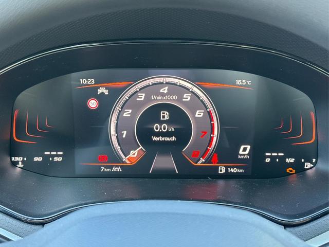 Seat / Ibiza / Grau / / / SHZ+FULL LINK+KLIMA+PDC+LED+15 ALU+TEMPOMAT
