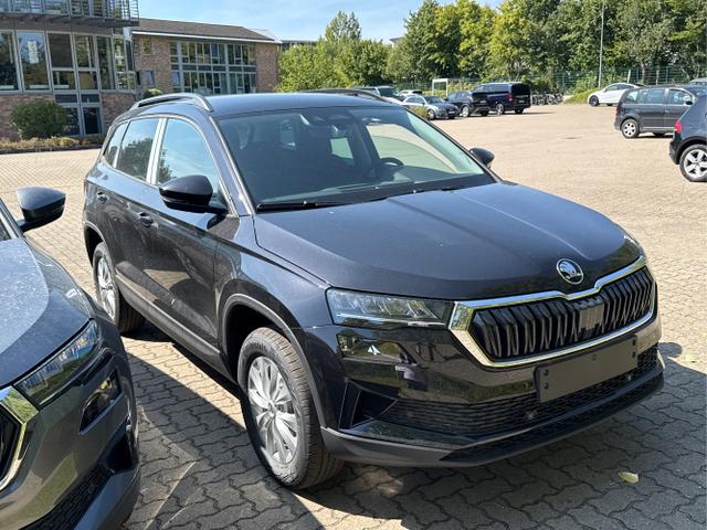 Skoda / Karoq / Schwarz / / / AHK+LED+KAMERA+PDC+ACC, Beispielbilder, ggf. teilweise mit Sonderausstattung