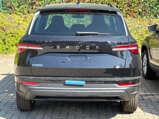 Skoda / Karoq / Schwarz / / / AHK+LED+KAMERA+PDC+ACC, Beispielbilder, ggf. teilweise mit Sonderausstattung