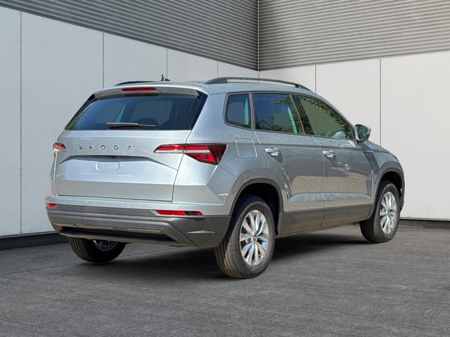 Skoda / Karoq / Silber / / / AHK+LED+KAMERA+PDC+ACC, Beispielbilder, ggf. teilweise mit Sonderausstattung