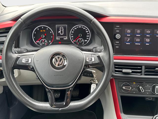 Volkswagen / Polo / Schwarz / / / Beats SOUND+SHZ+SPORT-PAKET+8-FACH-BEREIFT