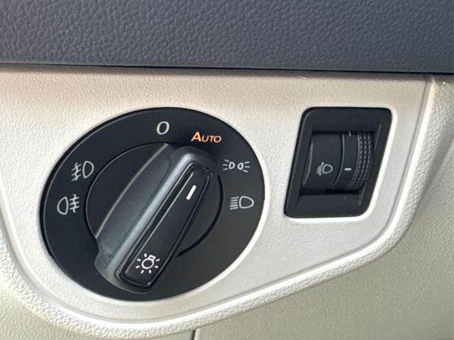 Volkswagen / Polo / Schwarz / / / Beats SOUND+SHZ+SPORT-PAKET+8-FACH-BEREIFT