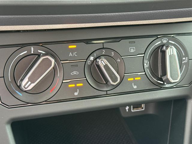 Volkswagen / Polo / Schwarz / / / Beats SOUND+SHZ+SPORT-PAKET+8-FACH-BEREIFT