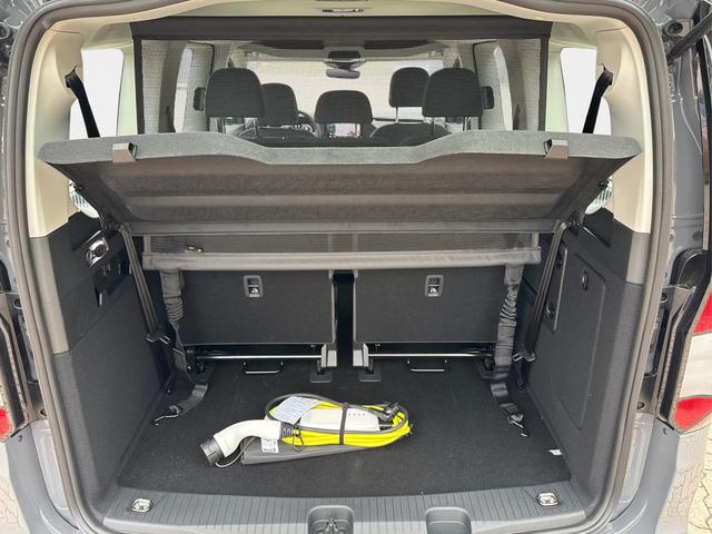 Volkswagen / Caddy Maxi / / / / Caddy Maxi +PDC v+h+KAMERA+SHZ+GJR+ACC+LANE ASSIST, Beispielbilder, ggf. teilweise mit Sonderausstattung