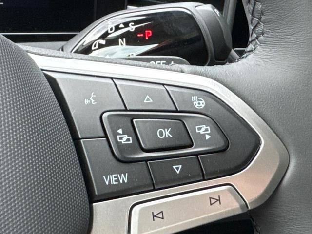 Volkswagen / T-Roc / Grau / / / 5J GARANTIE+ACC+17 ALU+KAMERA+SHZ+LED , Beispielbilder, ggf. teilweise mit Sonderausstattung