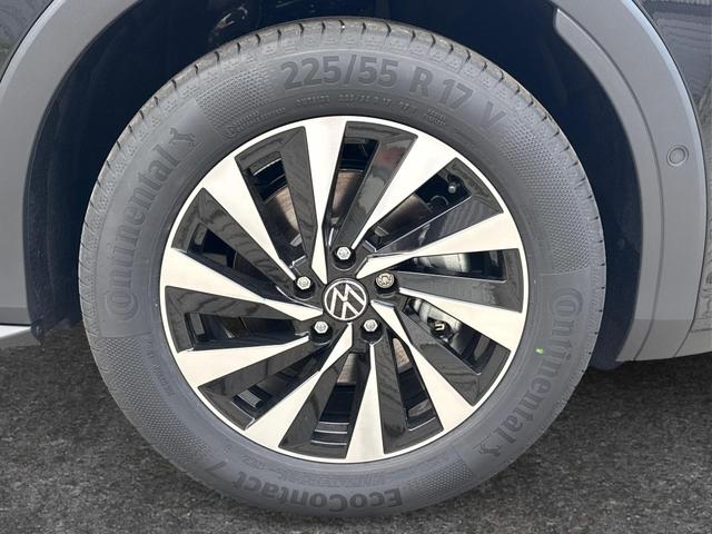 Volkswagen / T-Roc / Schwarz / / / 5J GARANTIE+AHK+ACC+17 ALU+KAMERA+SHZ+LED , Beispielbilder, ggf. teilweise mit Sonderausstattung
