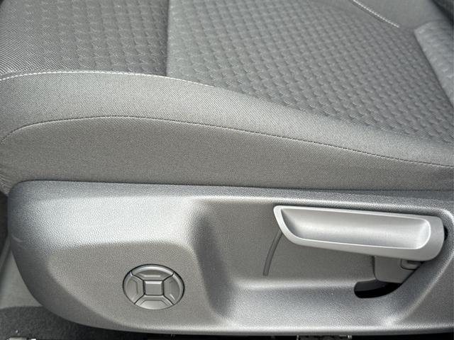 Volkswagen / T-Roc / Schwarz / / / 5J GARANTIE+AHK+ACC+17 ALU+KAMERA+SHZ+LED , Beispielbilder, ggf. teilweise mit Sonderausstattung