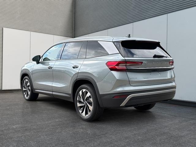 Skoda / Kodiaq / Silber / / / DSG+AHK+NAVI+19'' ALU+ACC+KAMERA, Beispielbilder, ggf. teilweise mit Sonderausstattung