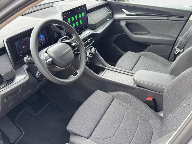 Skoda / Kodiaq / Silber / / / DSG+AHK+NAVI+19'' ALU+ACC+KAMERA, Beispielbilder, ggf. teilweise mit Sonderausstattung