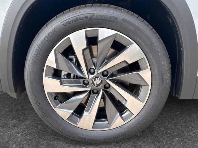 Skoda / Kodiaq / Silber / / / DSG+AHK+NAVI+19'' ALU+ACC+KAMERA, Beispielbilder, ggf. teilweise mit Sonderausstattung