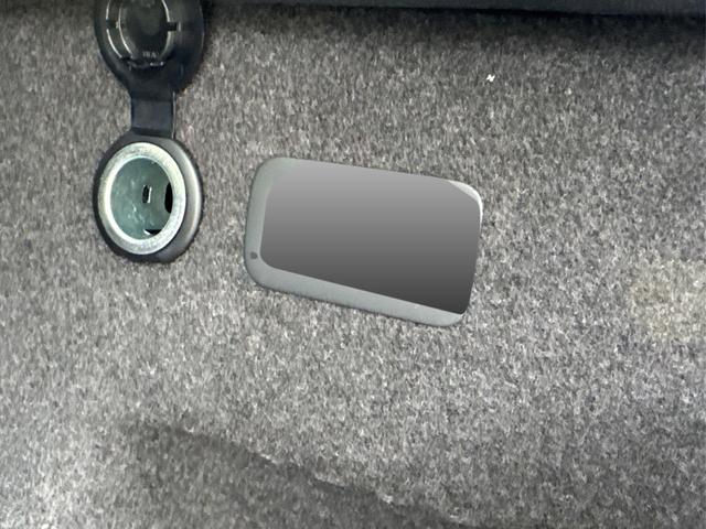 Skoda / Kodiaq / Silber / / / DSG+AHK+NAVI+19'' ALU+ACC+KAMERA, Beispielbilder, ggf. teilweise mit Sonderausstattung