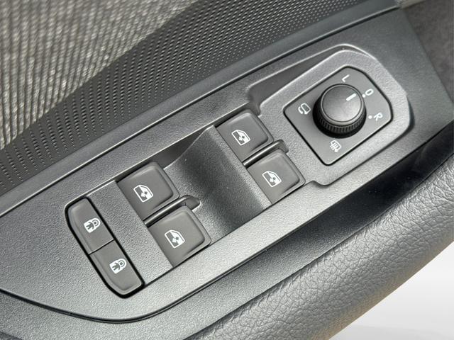 Skoda / Kodiaq / Silber / / / DSG+AHK+NAVI+19'' ALU+ACC+KAMERA, Beispielbilder, ggf. teilweise mit Sonderausstattung