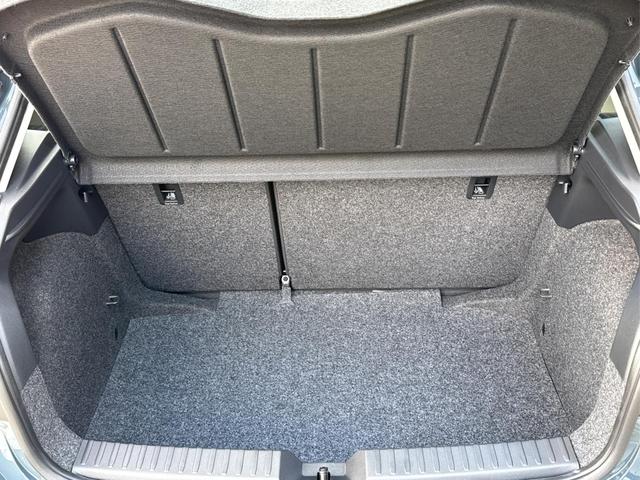 Seat / Ibiza / Blau / / / FULL LINK+SHZ+KLIMA+PDC+LED+15 ALU+TEMPOMAT, Beispielbilder, ggf. teilweise mit Sonderausstattung