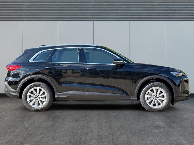 Audi / Q5 / Schwarz / / / QUATTRO+NAVI+KAMERA+AHK+PANO+SHZ+PDC+ACC, Beispielbilder, ggf. teilweise mit Sonderausstattung